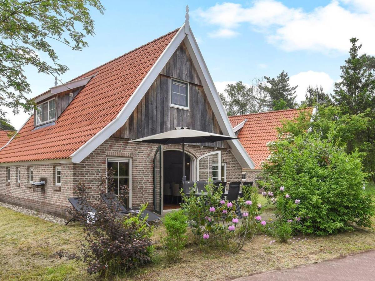 Landal Landgoed De Hellendoornse Berg Hotel Haarle Buitenkant foto